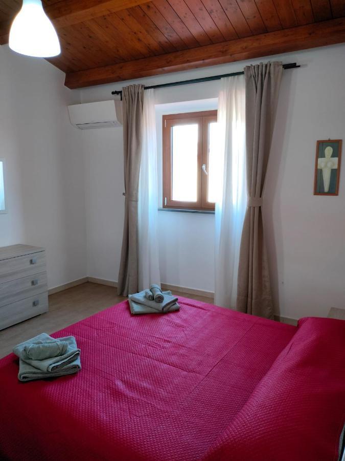 Perdanoa - Appartamenti Ghilarza Dış mekan fotoğraf
